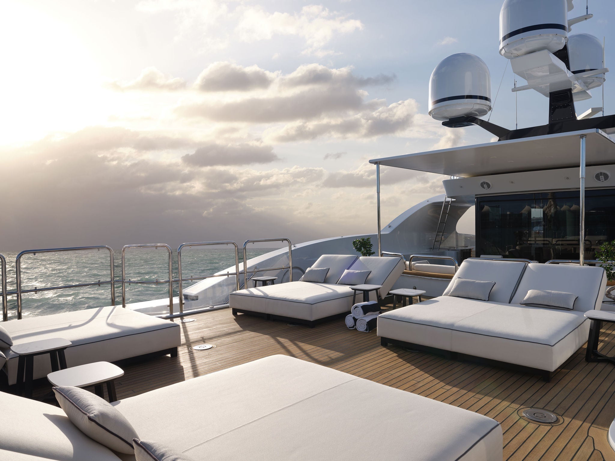 GALAXY 56M MOTOR YACHT